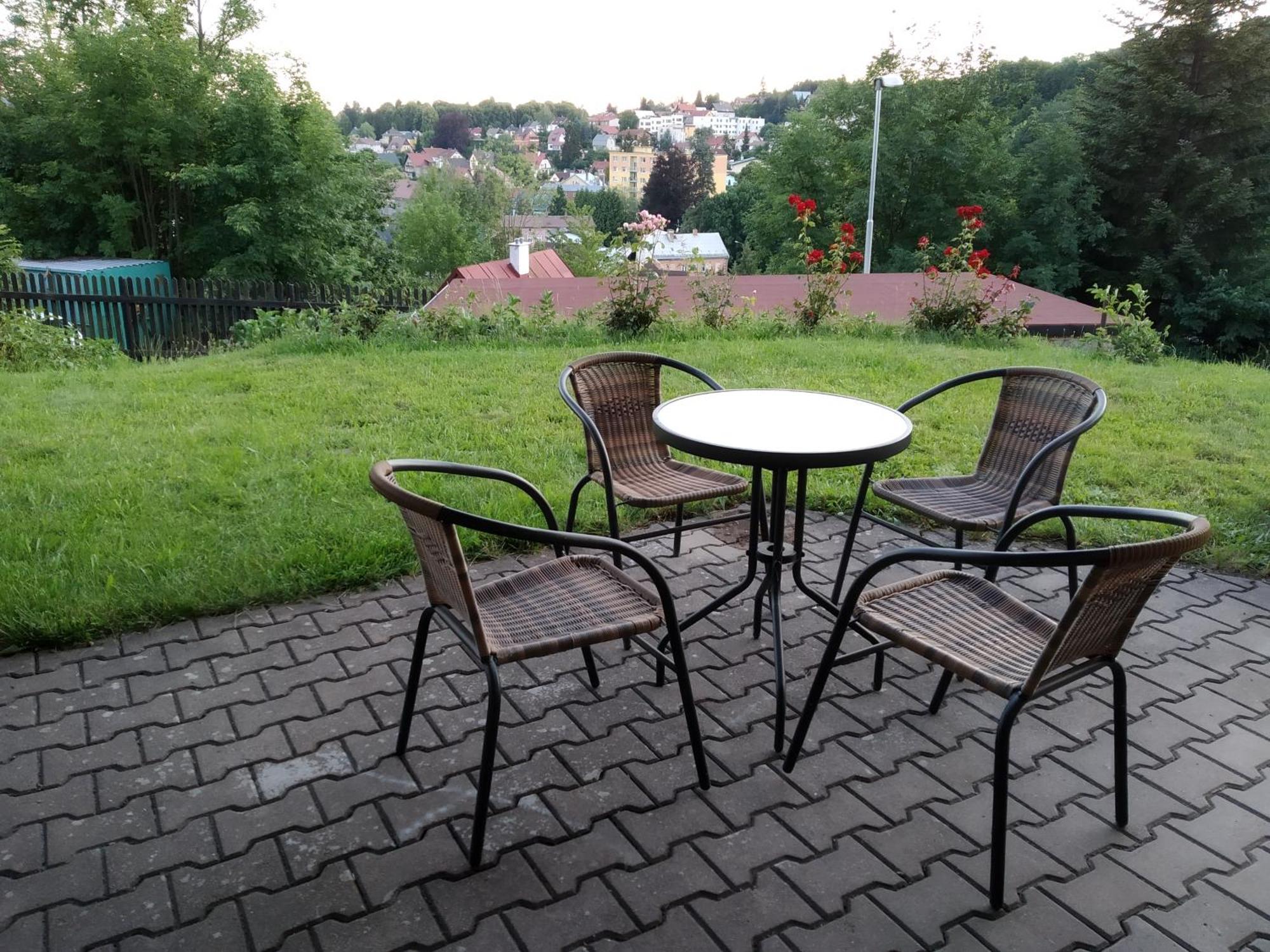 Apartmany Pod Strani Vrchlabi Ruang foto